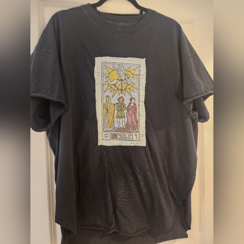 Pebby Forevee Shirt Tarot